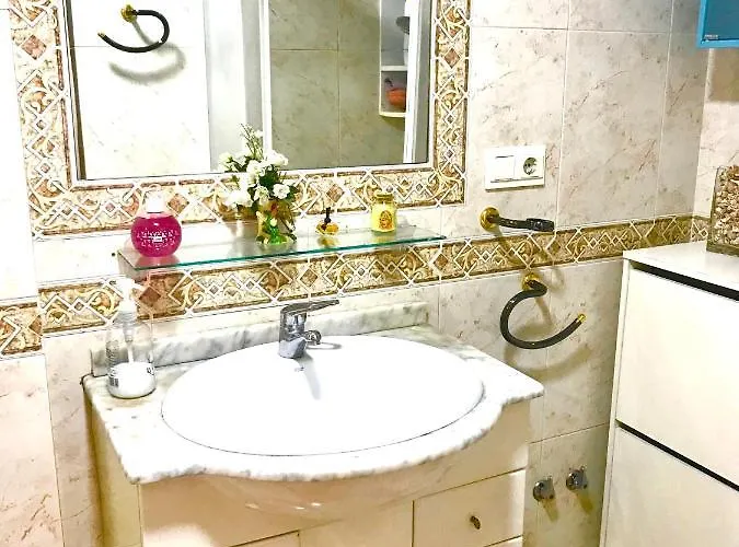 2 Minutes From The Beach!!! Great Apartment!!!