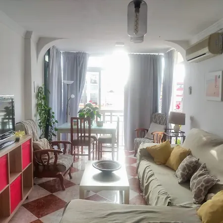 2 Minutes From The Beach!!! Great Apartment!!! 公寓 内尔哈