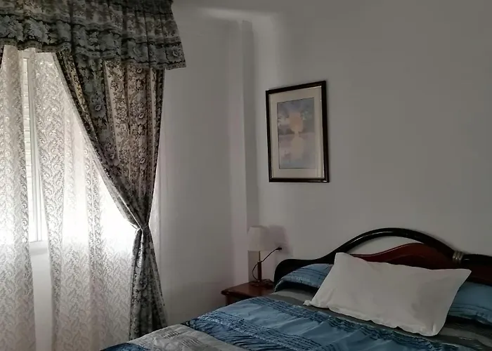 2 Minutes From The Beach!!! Great Apartment!!! *